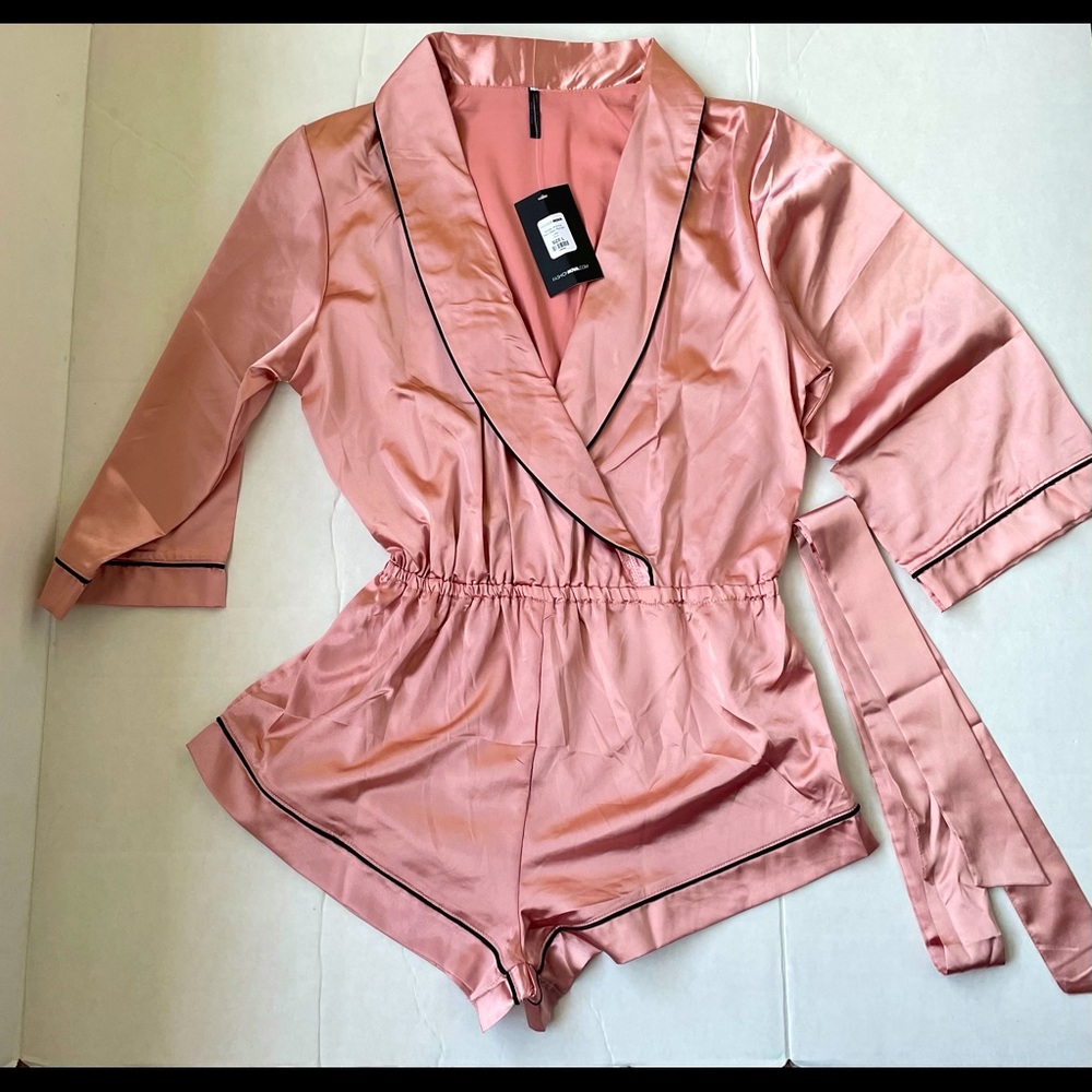 *****NEW Satin pajamas